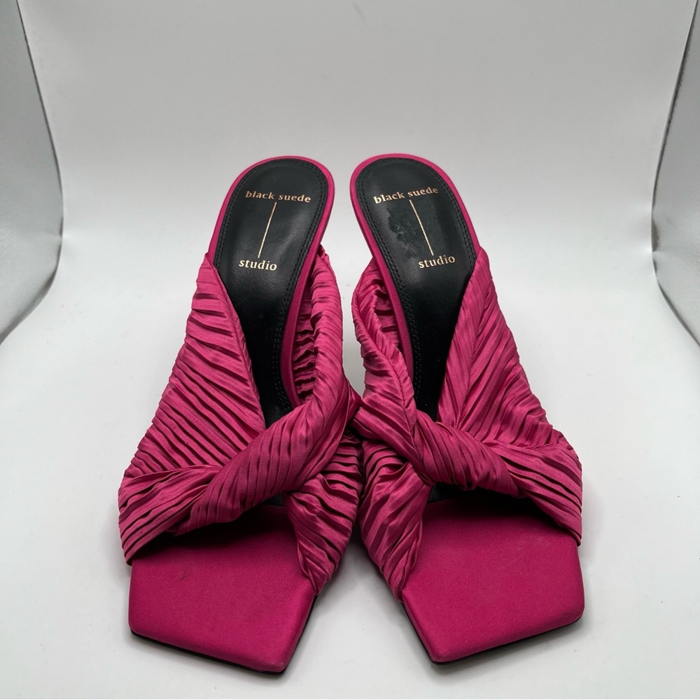 EUC Black Suede Studio Liliana Heels Pink Fuschia Women's Size 38.5 US 8.5 Mules - Picture 3 of 10